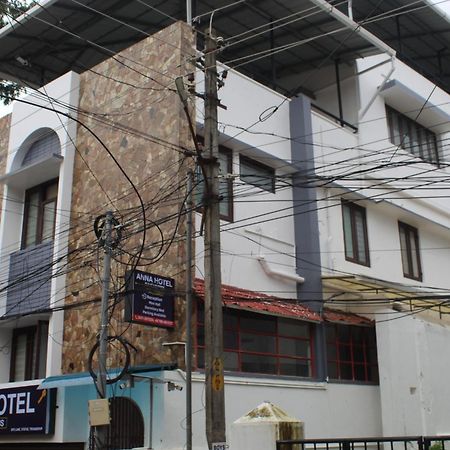 Anna Hotel Thiruvananthapuram Exterior foto