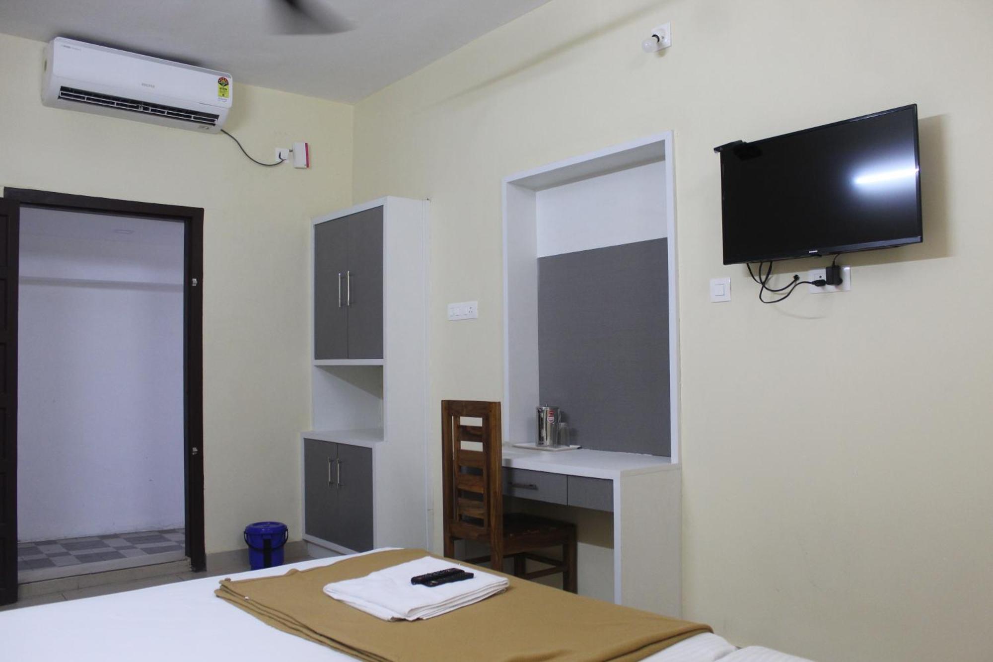 Anna Hotel Thiruvananthapuram Exterior foto